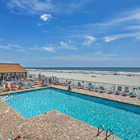 Condo With Beach Access And Community Amenities!